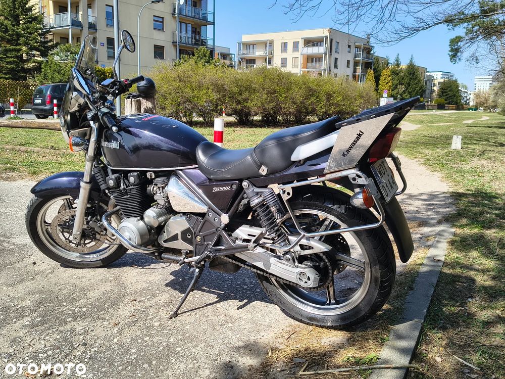 Kawasaki ZR - 3