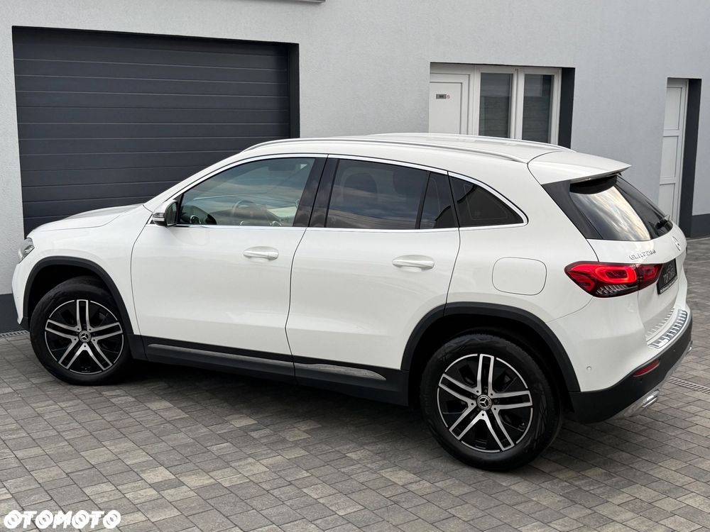 Mercedes-Benz GLA 220 d Progressive - 27