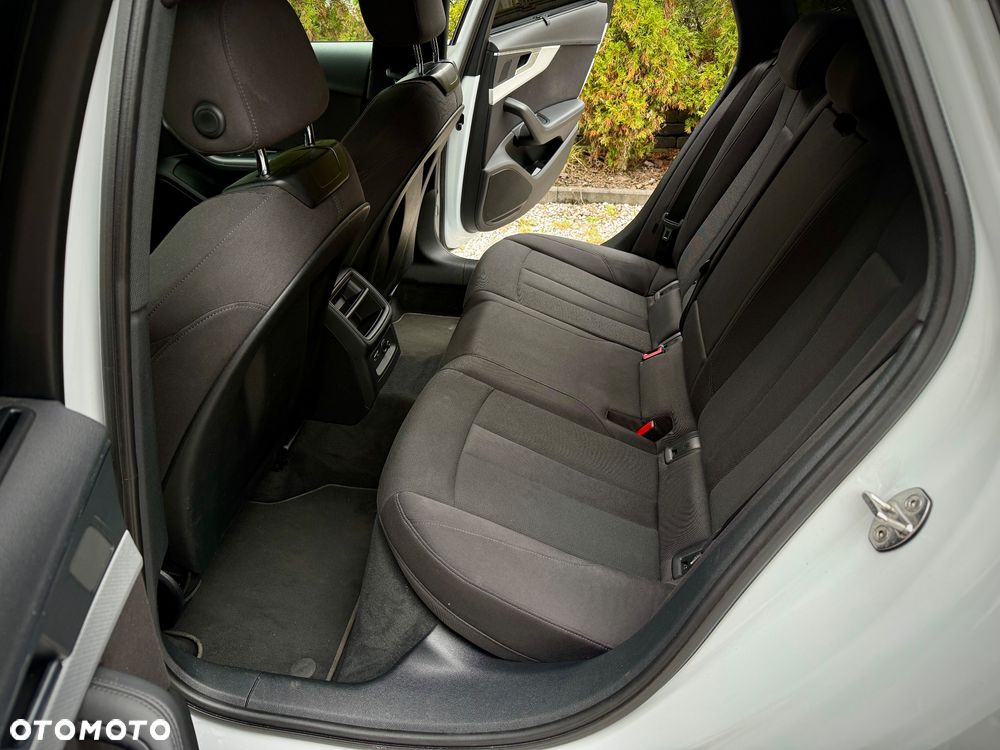 Audi A4 Avant 2.0 TDI Quattro Sport - 19