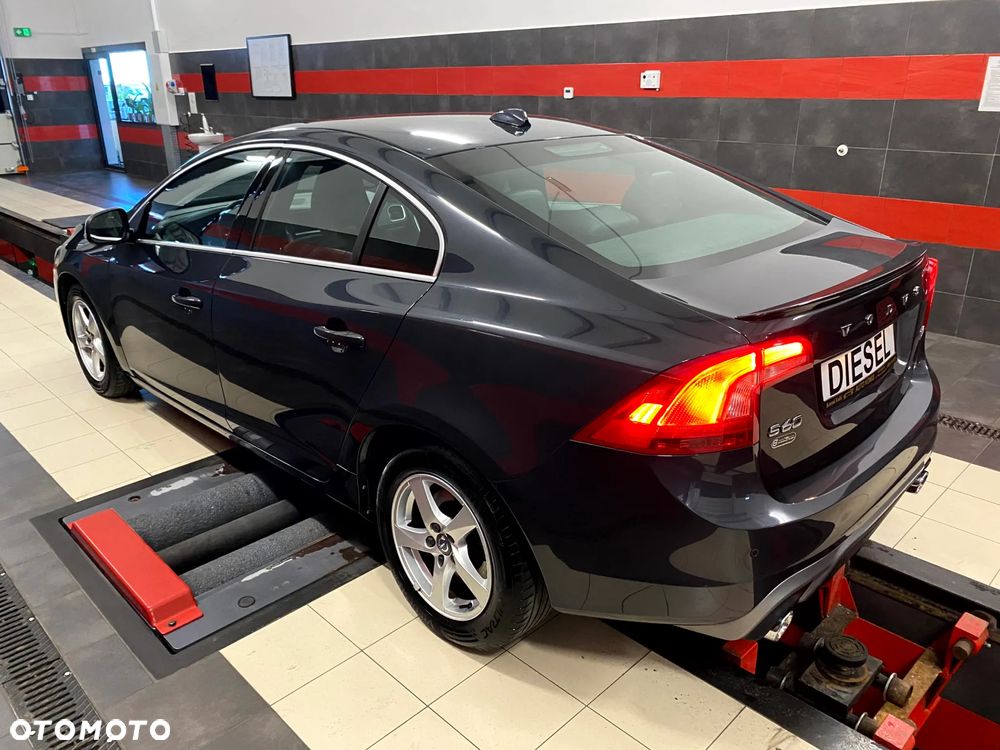 Volvo S60 D4 Drive-E R-Design Summum - 7