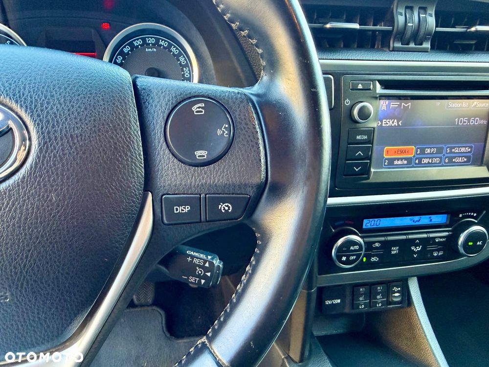 Toyota Auris 1.6 Premium Start - 17