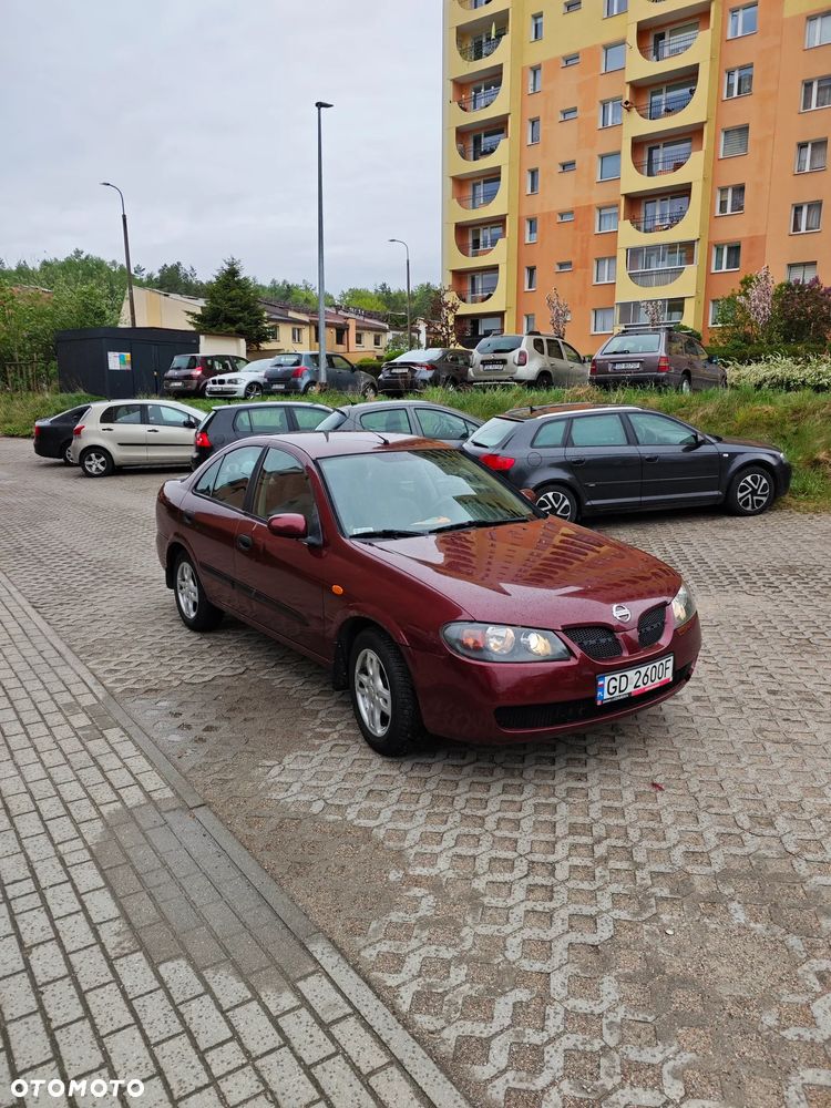 Nissan Almera - 5