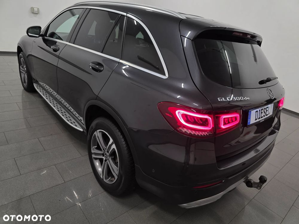 Mercedes-Benz GLC 220 d 4Matic 9G-TRONIC AMG Line Plus - 5