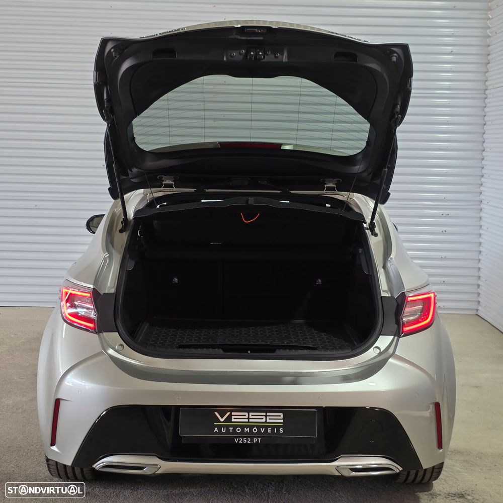 Toyota Corolla 2.0 Hybrid Exclusive - 7