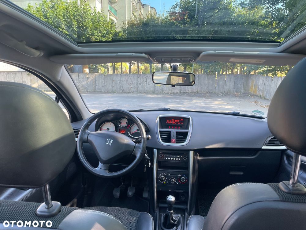 Peugeot 207 120 VTi Premium - 23