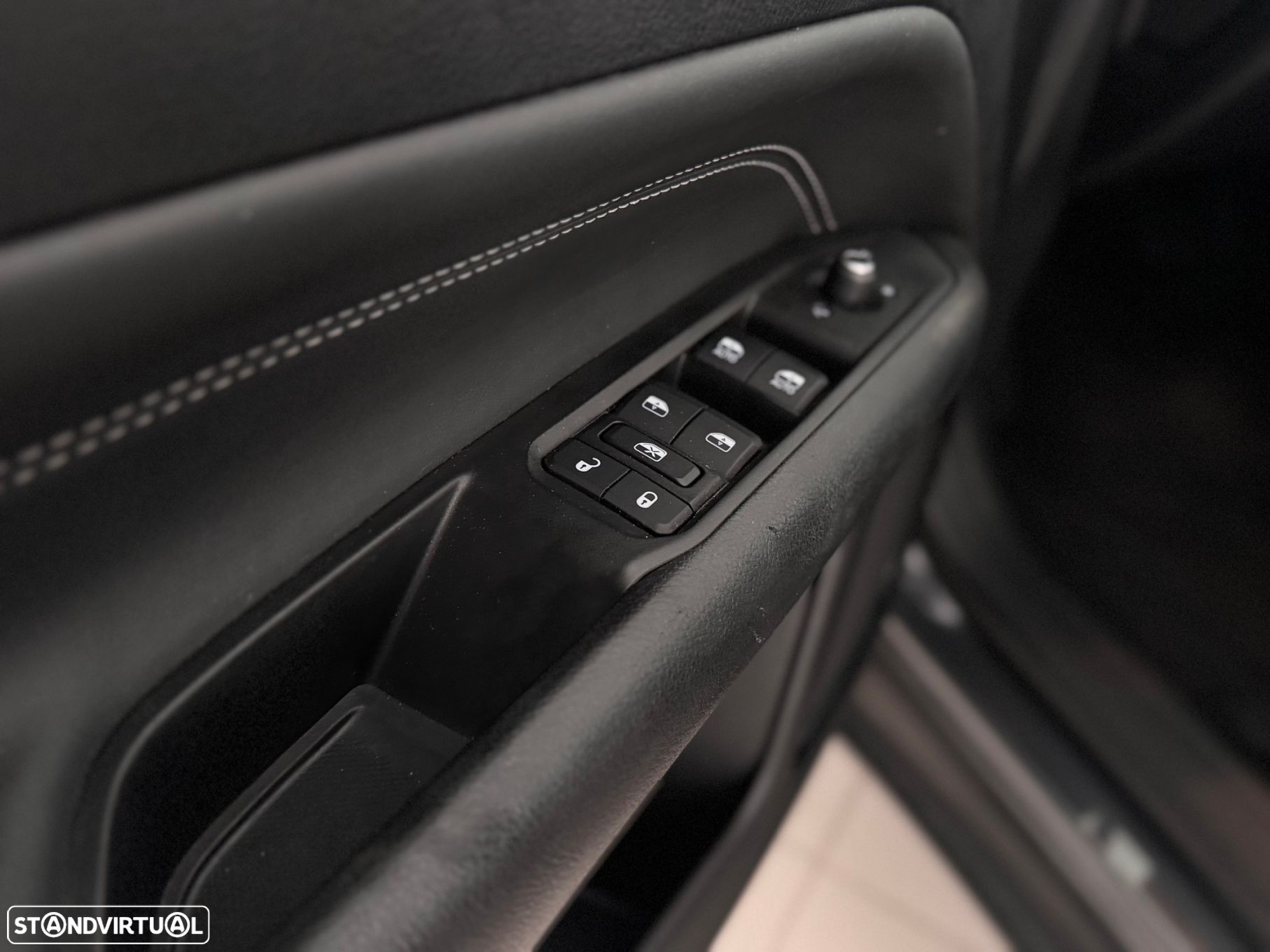 Jeep Compass - 22