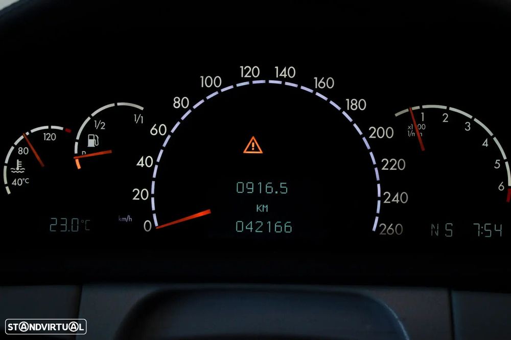 Mercedes-Benz CL 500 - 33