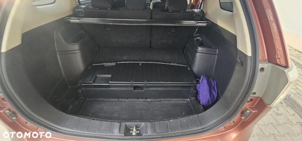 Mitsubishi Outlander 2.2 DID Intense + - 19