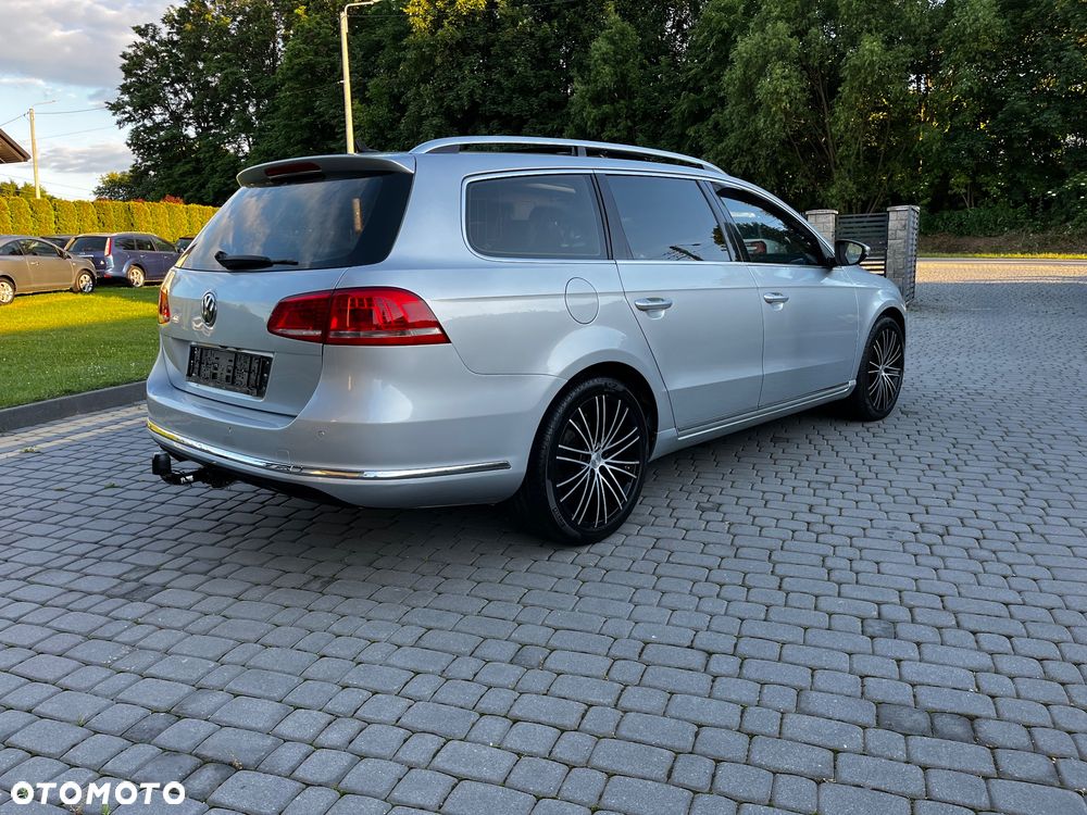 Volkswagen Passat 2.0 TDI 4Motion BlueMotion Technol Highline - 4