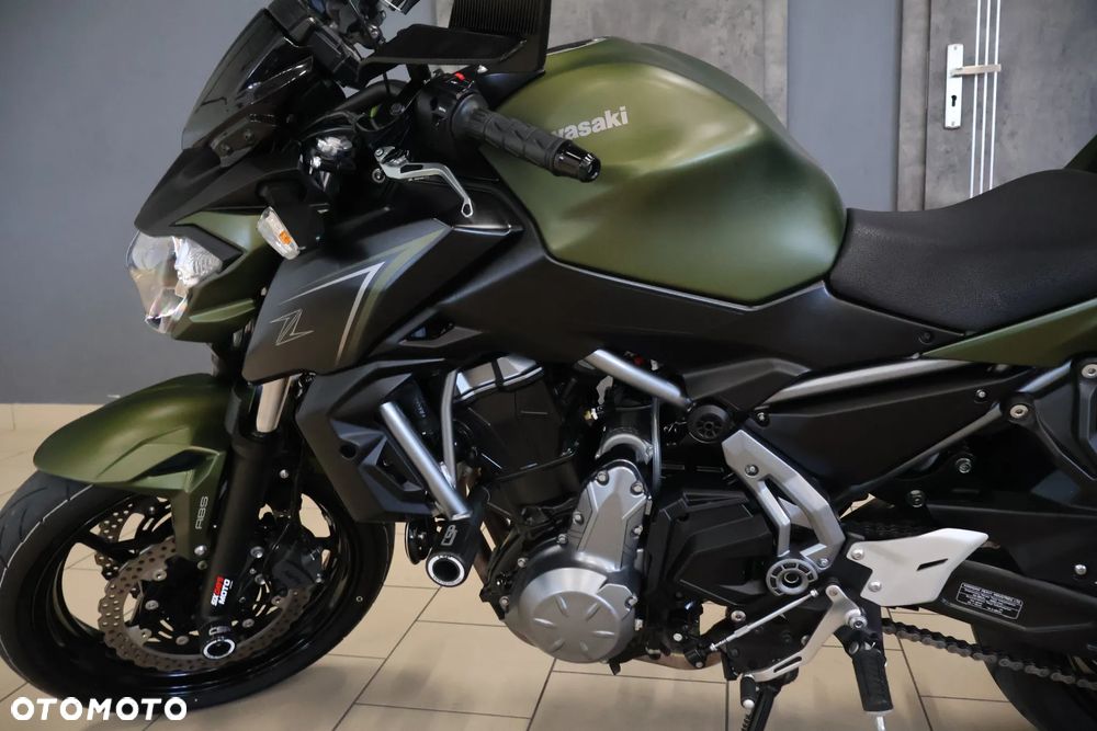 Kawasaki Z 650 - 25