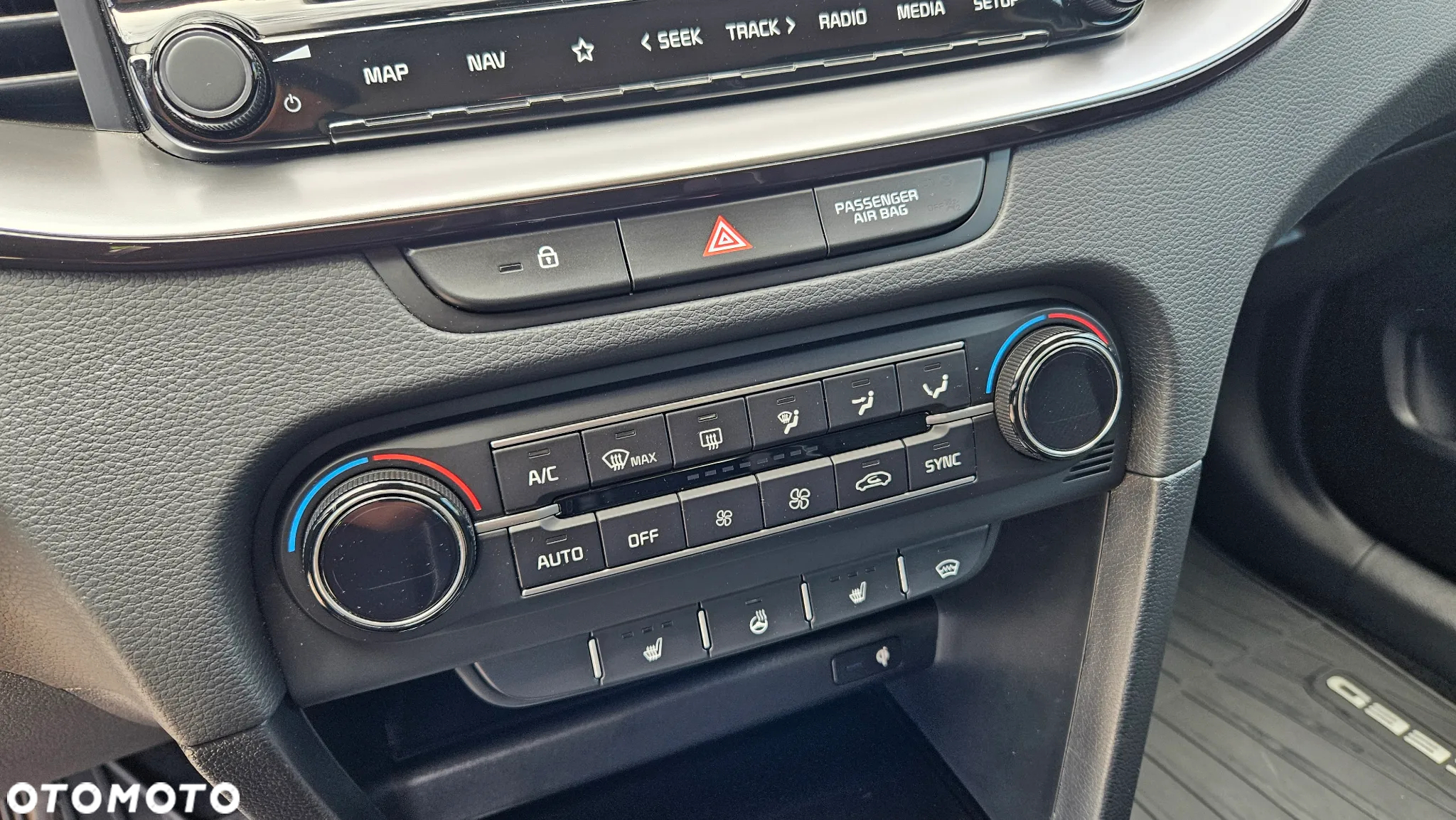 Kia XCeed 1.6 T-GDI Business Line DCT - 16