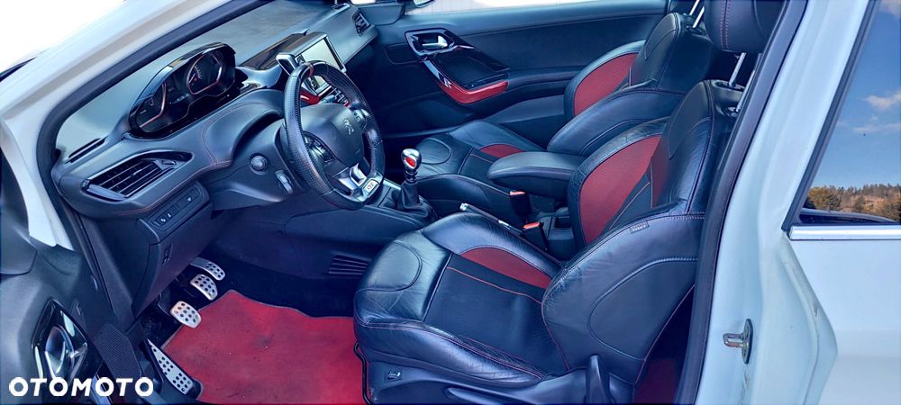 Peugeot 208 1.6 THP GTi - 27