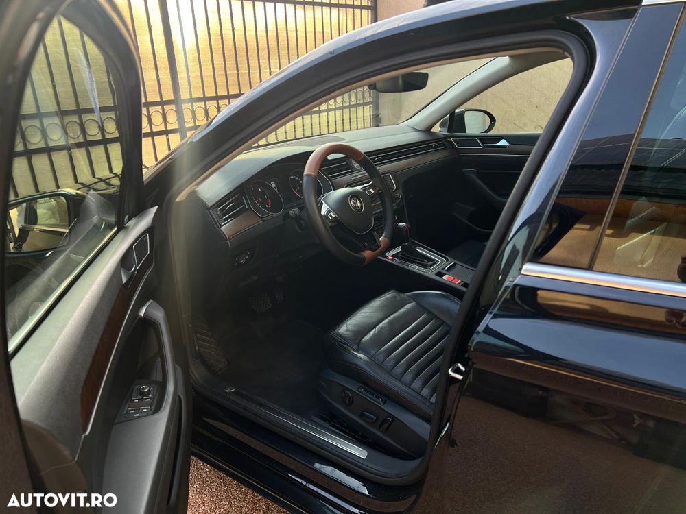 Volkswagen Passat - 12