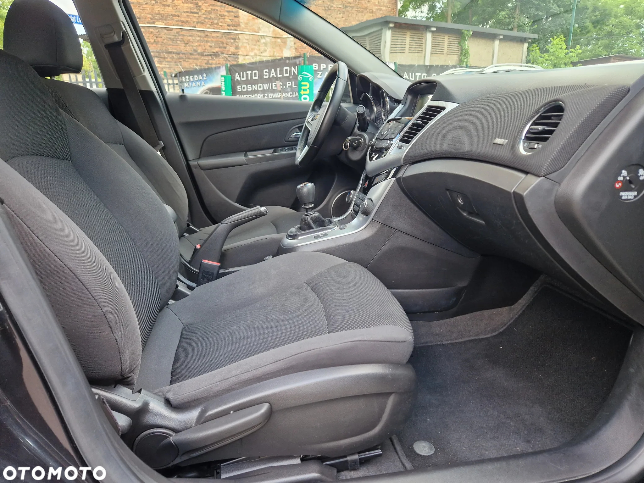 Chevrolet Cruze 1.8 LTZ - 33