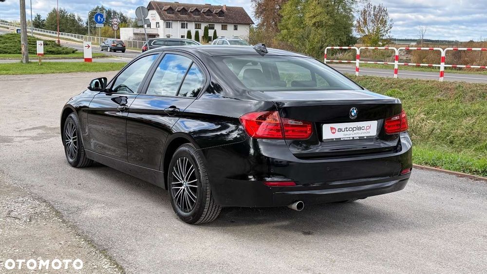 BMW Seria 3 316d DPF Edition Lifestyle - 22