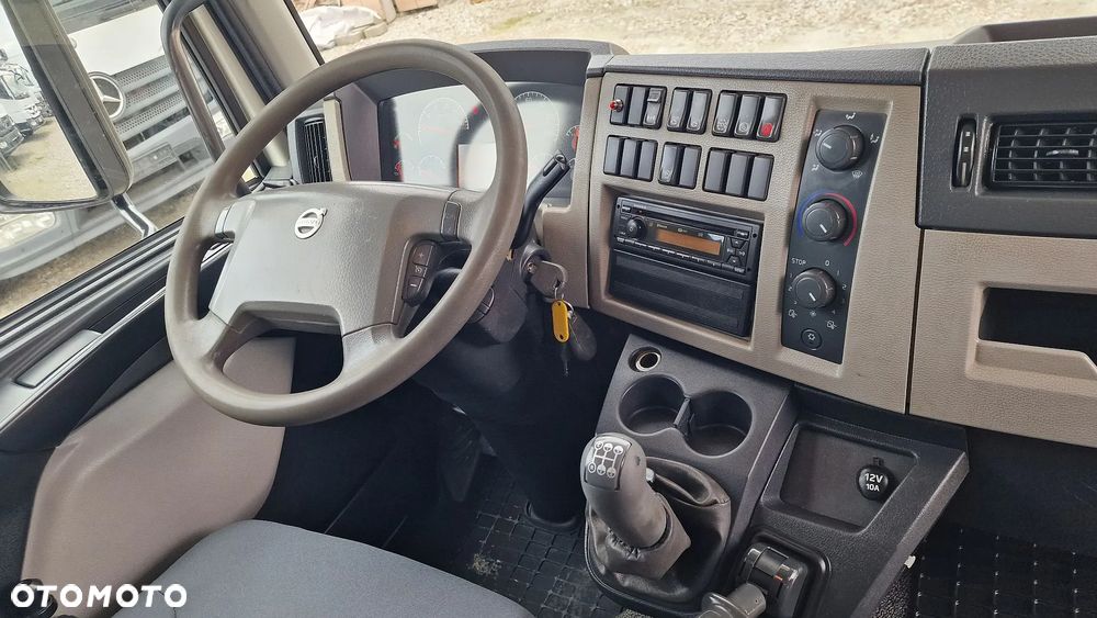Volvo FL260  4x2 Kiper/ Wywrotka/ Klima/ Blokada /trzy osoby - 22