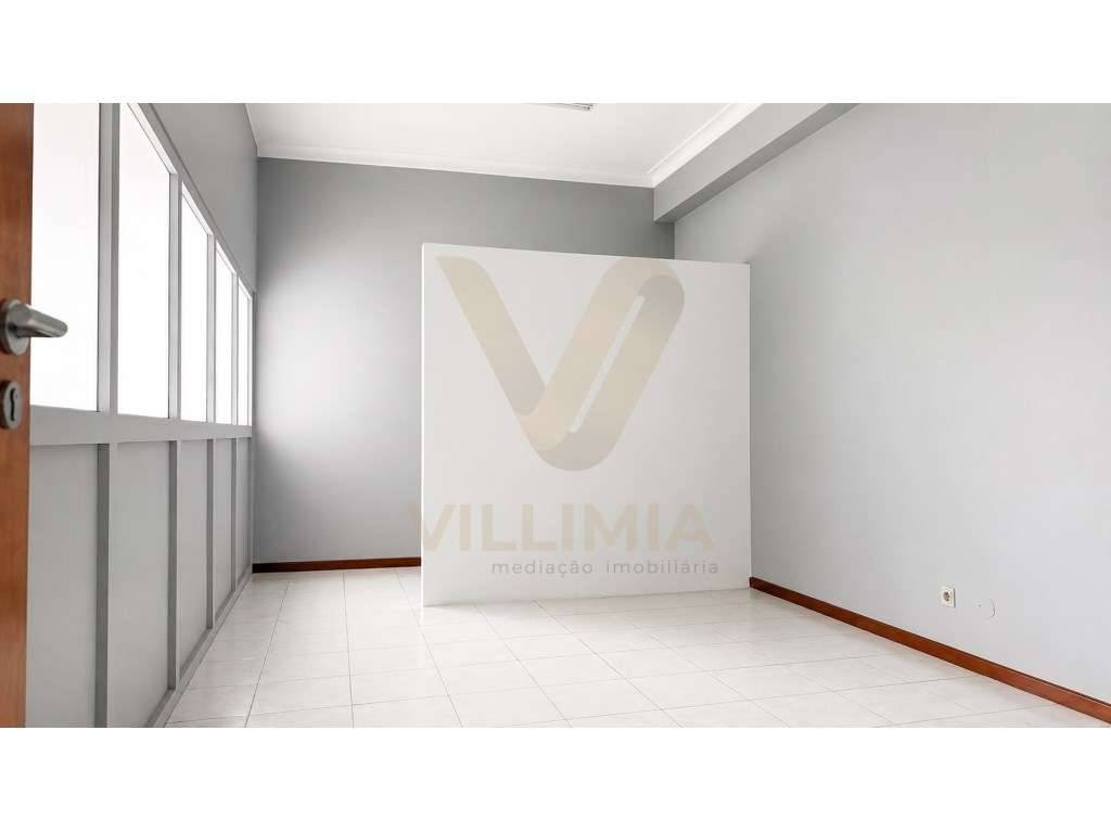 Loja Comercial para Arrendamento c/ 45 m² | Ponte de Lima - Grande imagem: 3/6