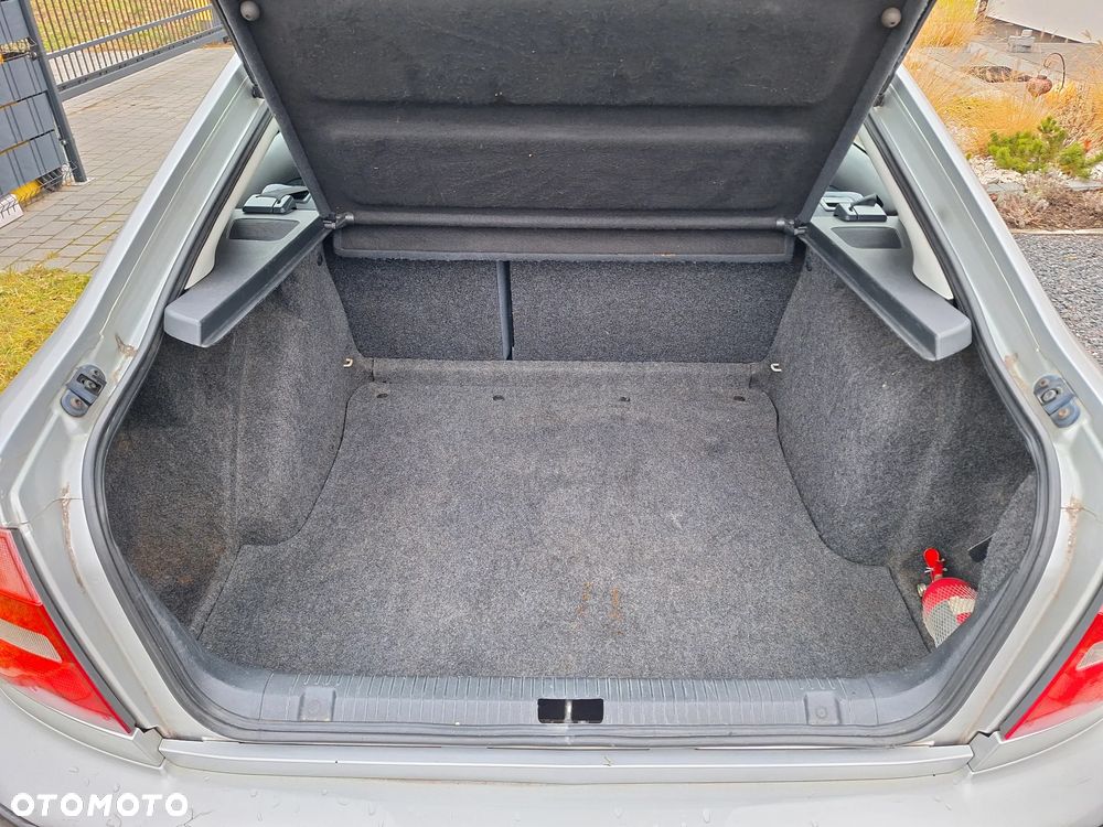 Skoda Octavia 1.6 Generation I - 10