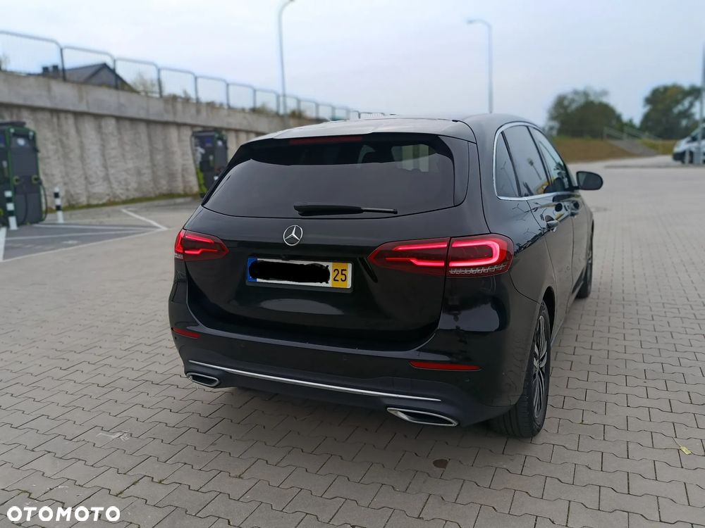Mercedes-Benz Klasa B 160 Edition 2021 - 8