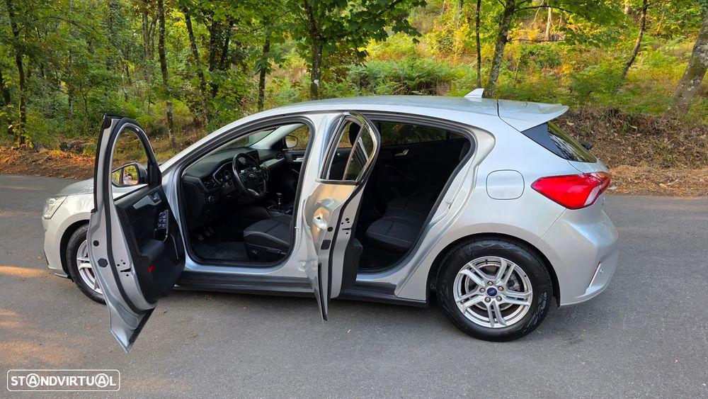 Ford Focus 1.0 EcoBoost Hybrid TITANIUM DESIGN - 25