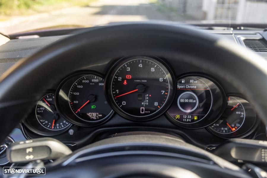 Porsche Panamera 4 Edition PDK - 39