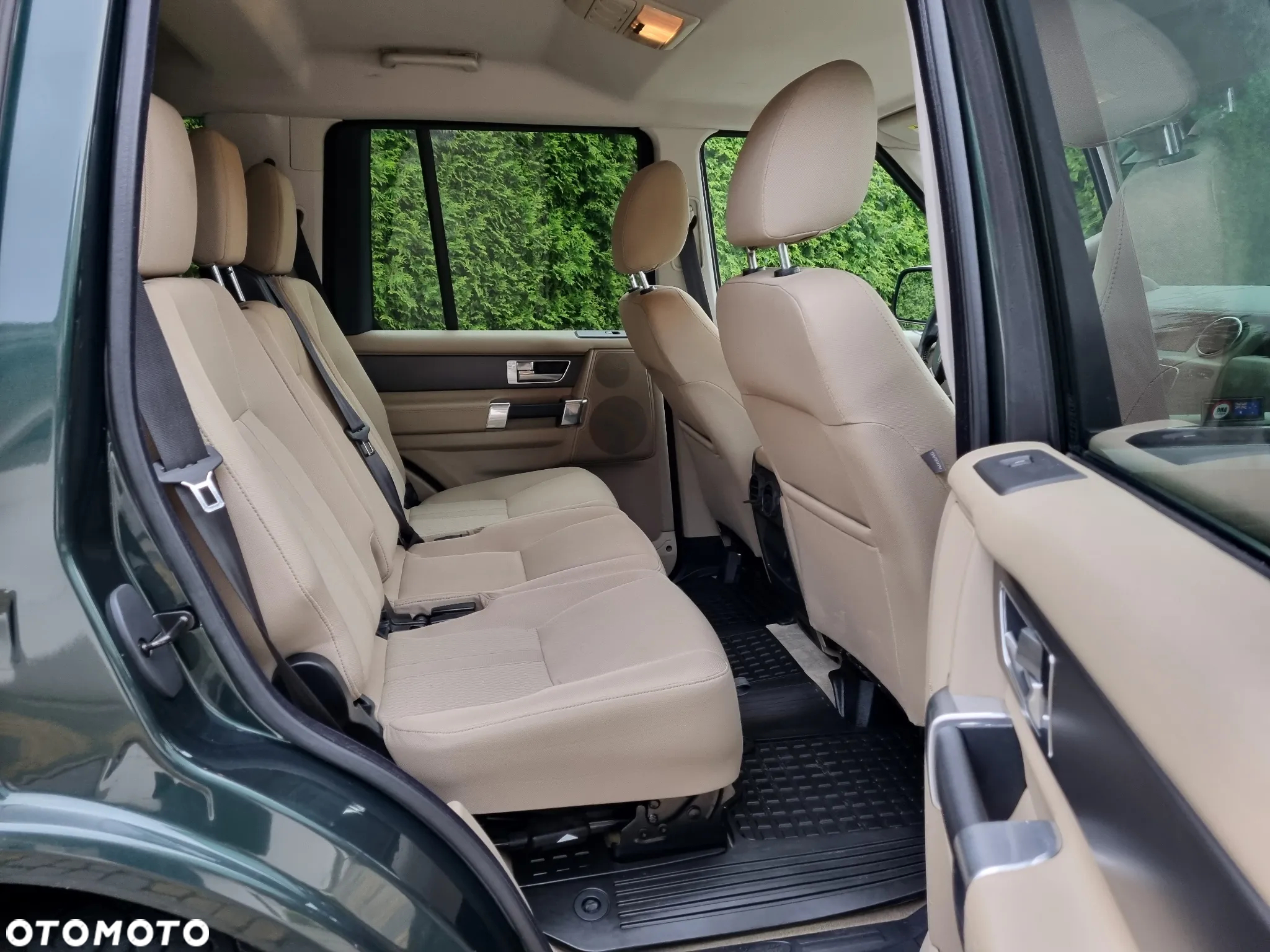 Land Rover Discovery IV 2.7D V6 S - 15