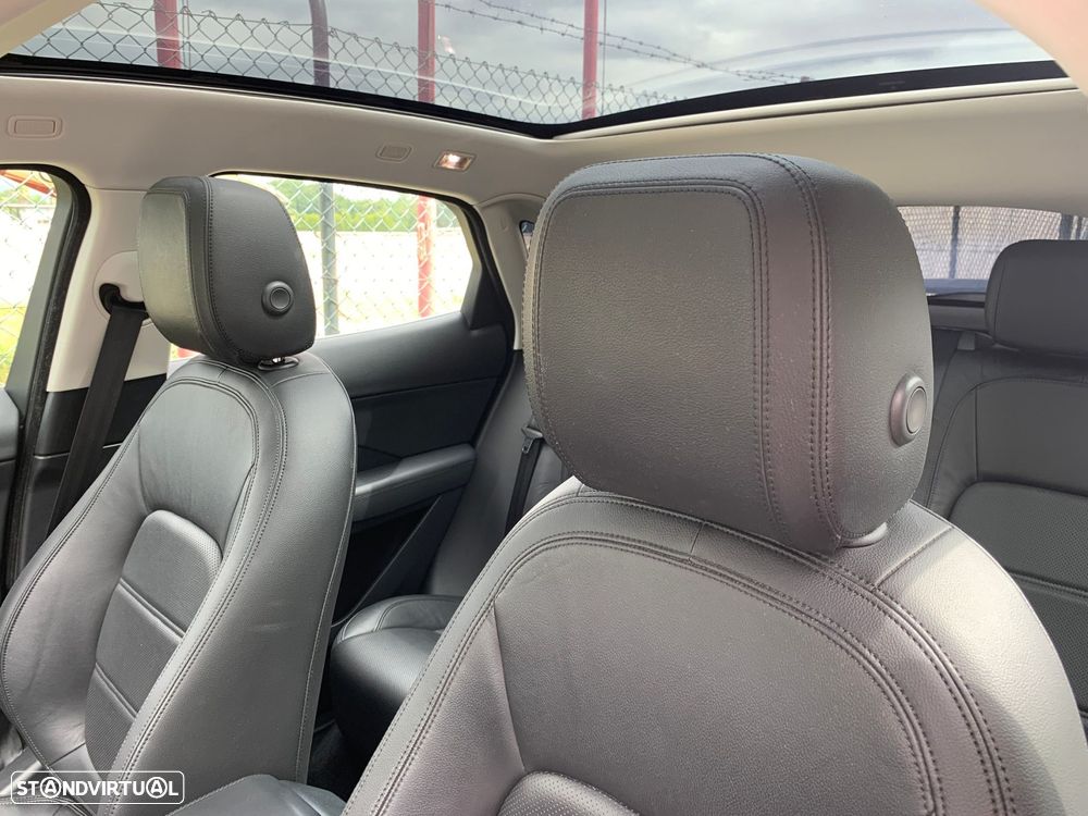 Jaguar E-Pace 2.0 P250 R-Dynamic S AWD Aut. - 12