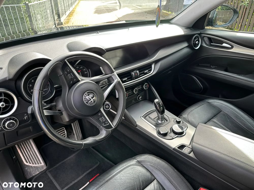 Alfa Romeo Stelvio 2.0 Turbo TI Q4 - 5