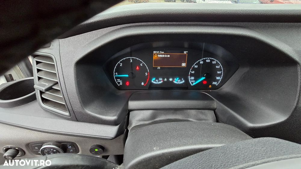 Ford Transit - 12