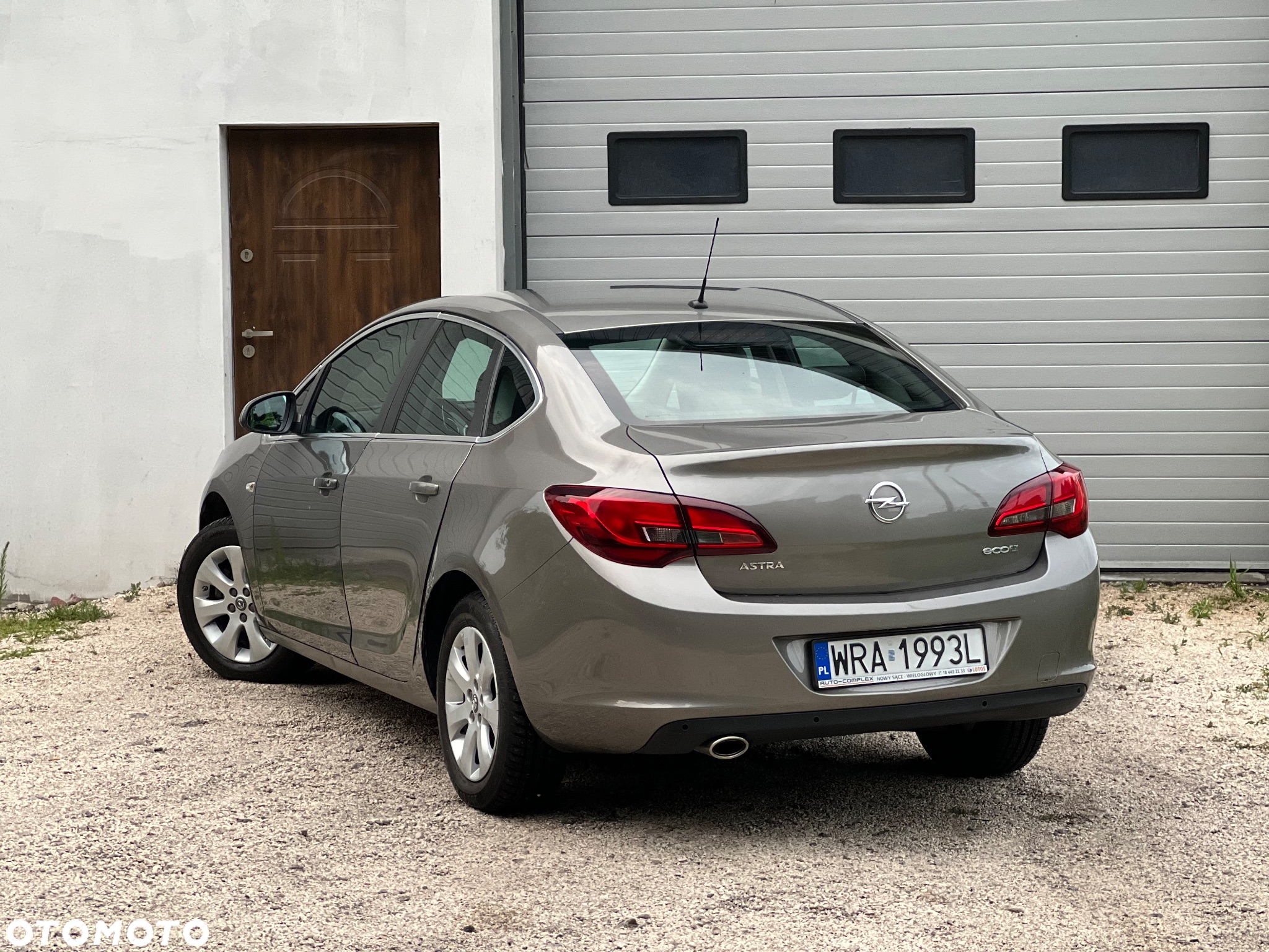 Opel Astra IV 1.4 T Business S&S - 14