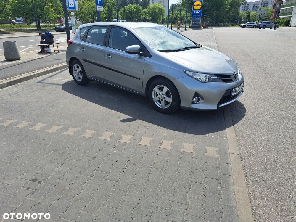 Toyota Auris 1.33 VVT-i Comfort - 1