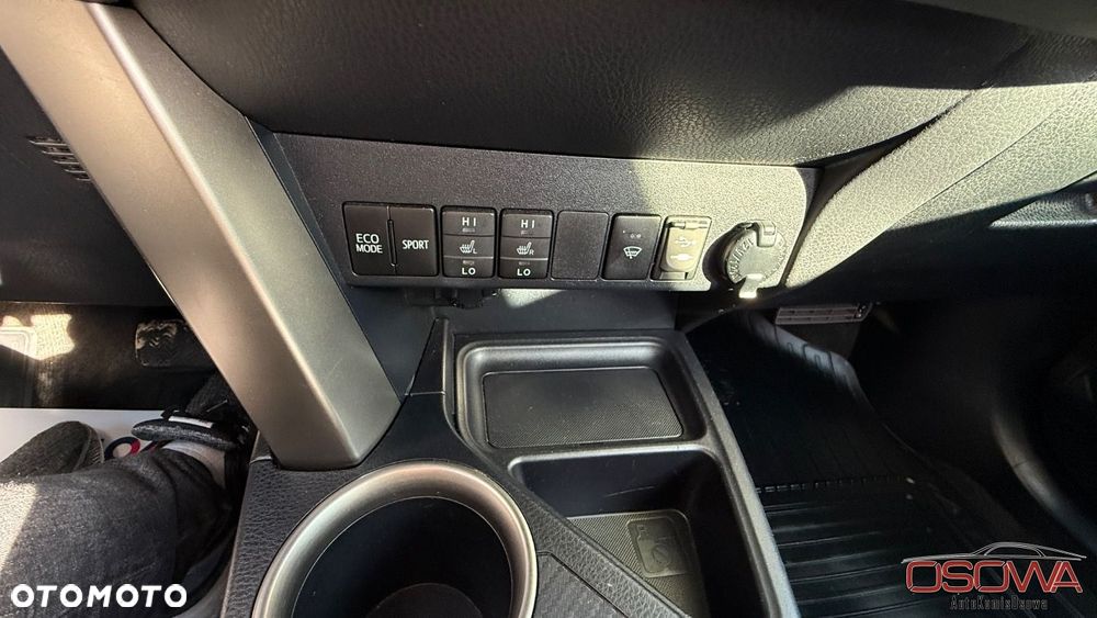 Toyota RAV4 - 26
