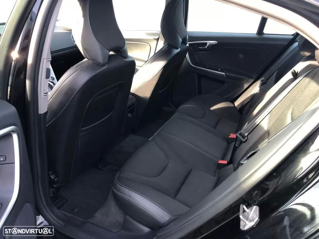 Volvo S60 2.0 D2 Kinetic Geartronic - 8