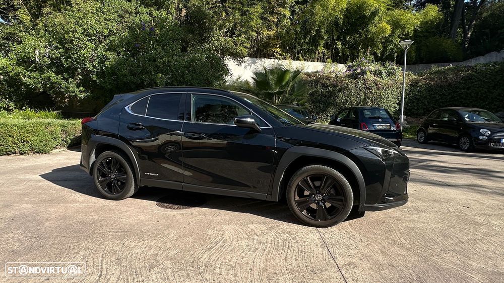 Lexus UX 250h F Sport - 3