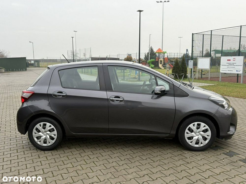 Toyota Yaris - 7