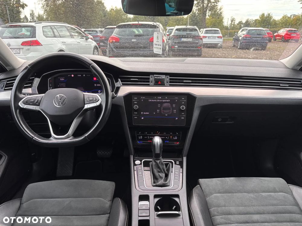 Volkswagen Passat 2.0 TSI Elegance DSG - 8