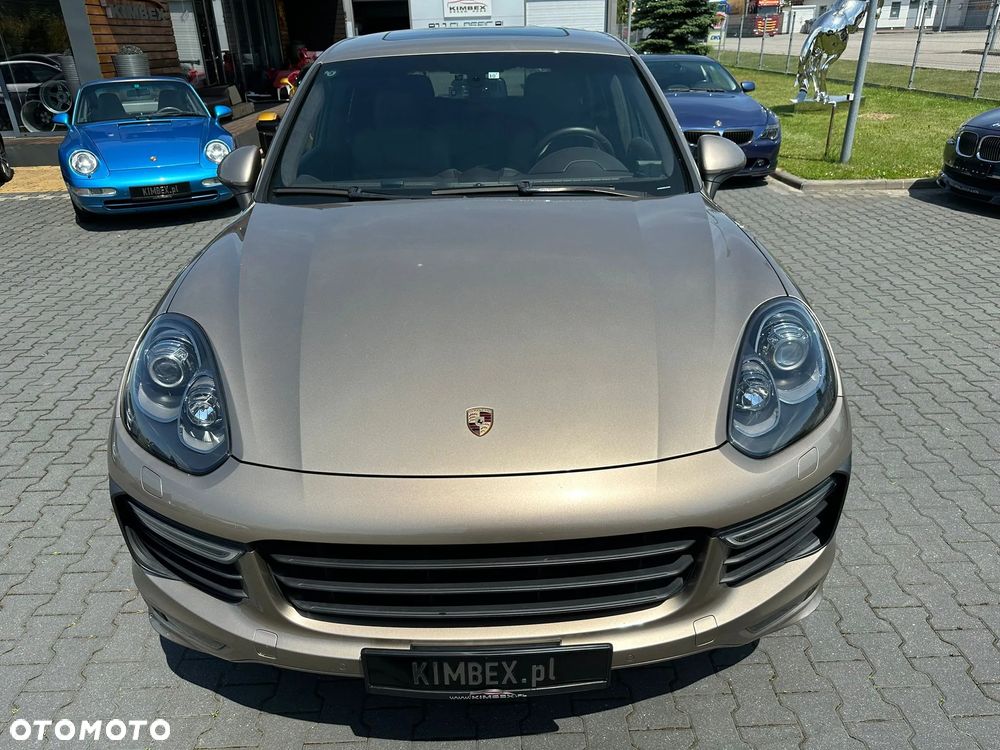 Porsche Cayenne GTS - 3