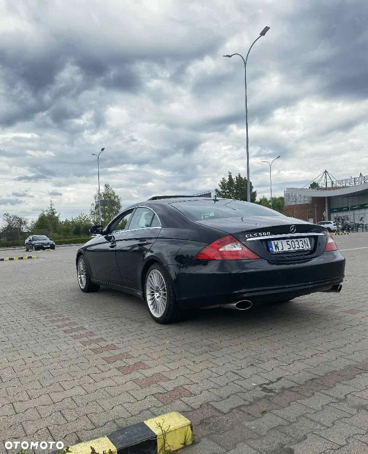 Mercedes-Benz CLS 500 - 9