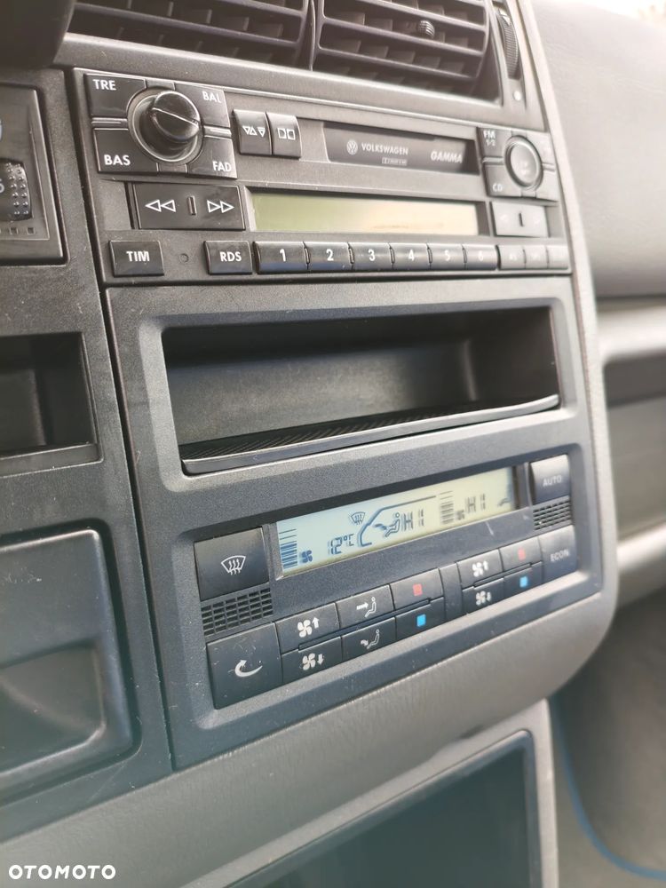 Volkswagen Multivan Standard - 40