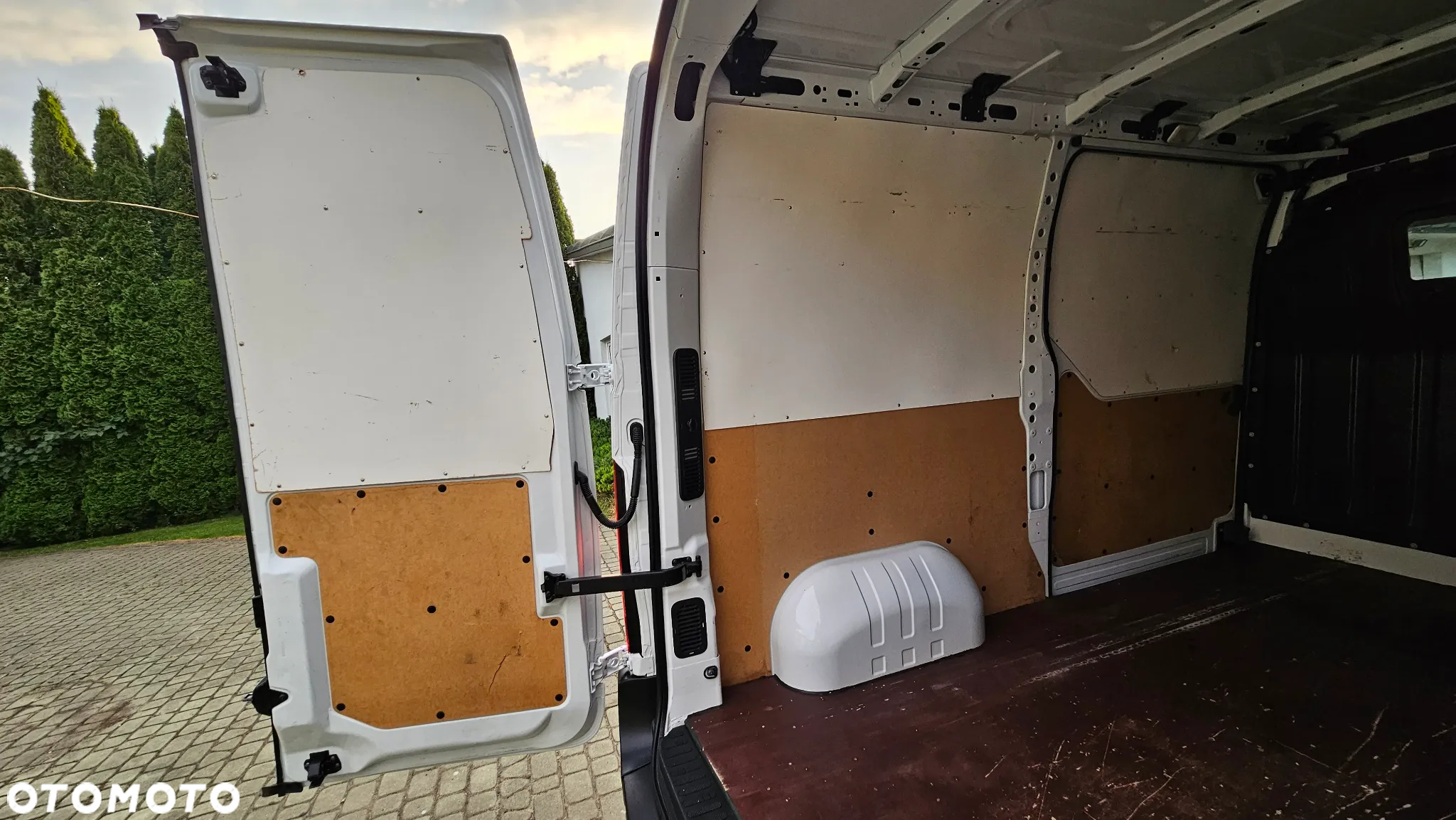 Nissan NV400 2,3 DCI - 33