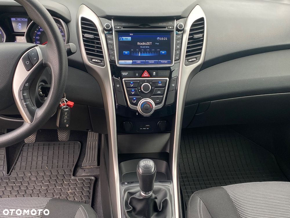 Hyundai i30 1.4 BlueDrive Comfort - 19