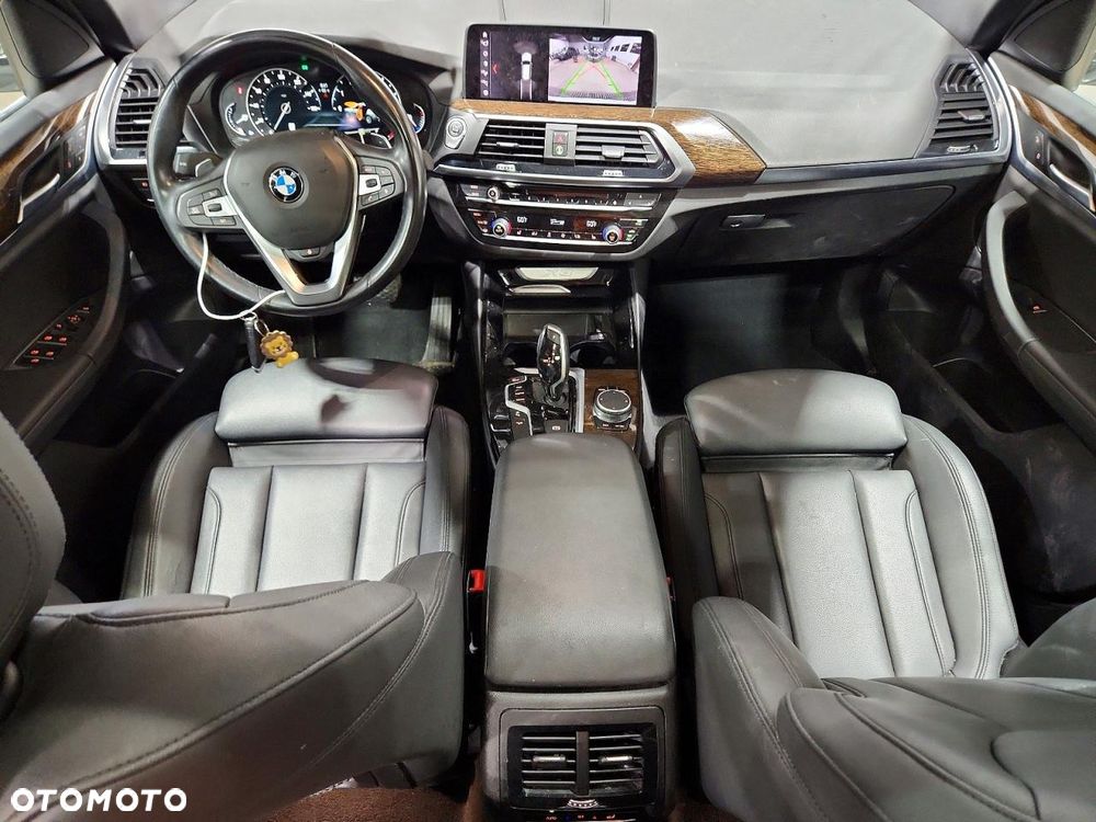 BMW X3 xDrive30i GPF Advantage - 8