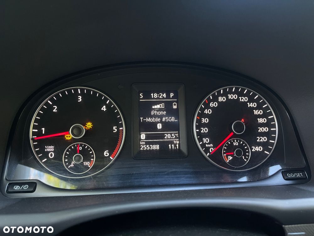 Volkswagen Touran 2.0 TDI DPF DSG MATCH - 21