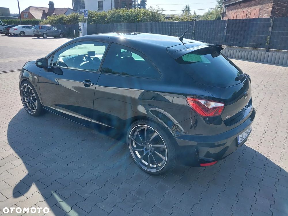 Seat Ibiza SC 1.4 TSI DSG Cupra - 3