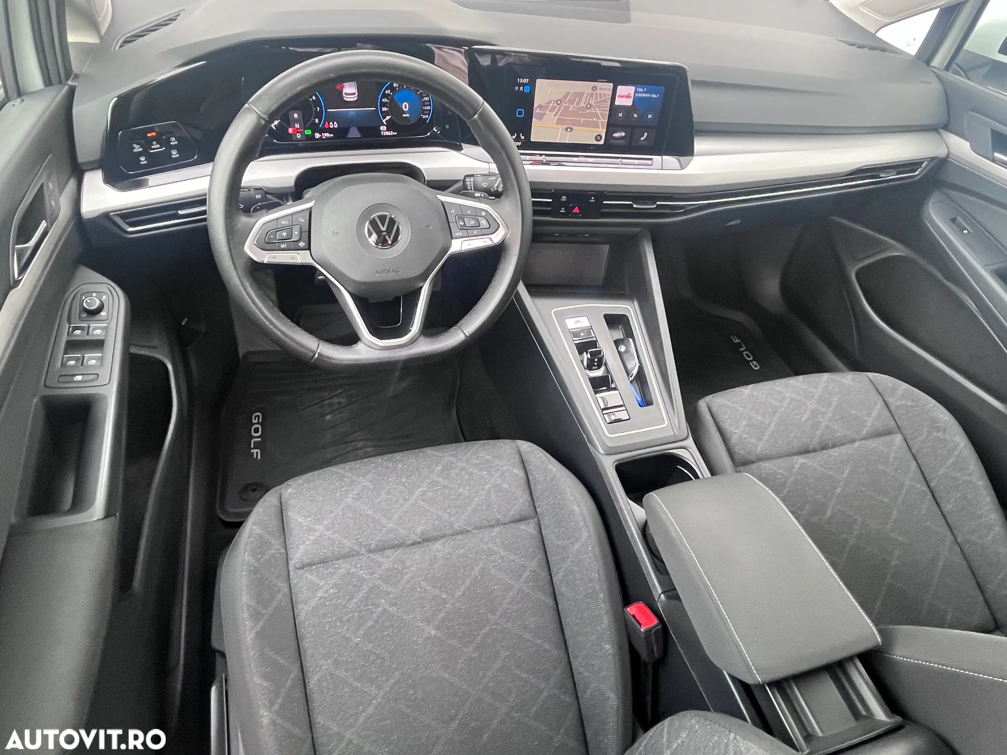 Volkswagen Golf 1.5 eTSI ACT DSG MHEV Life - 10