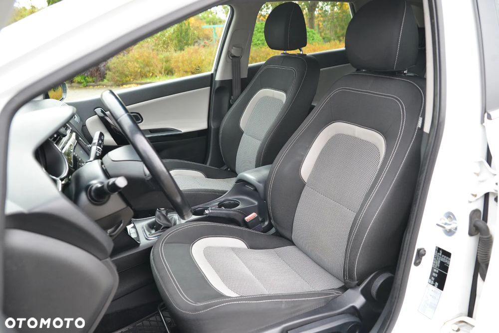 Kia Ceed 1.6 GDI L Business Line - 9