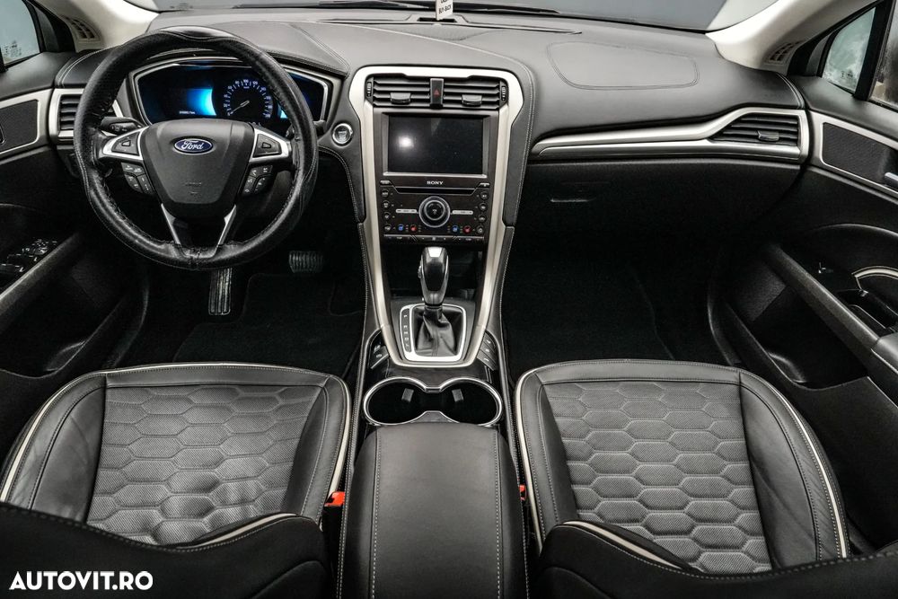 Ford Mondeo Vignale 2.0 Hybrid - 7