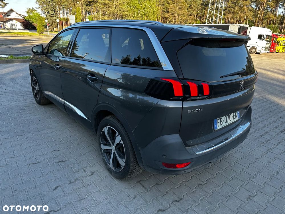 Peugeot 5008 - 1