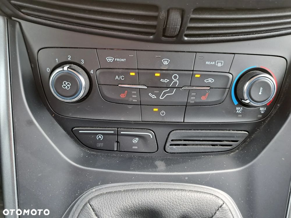Ford Kuga - 23