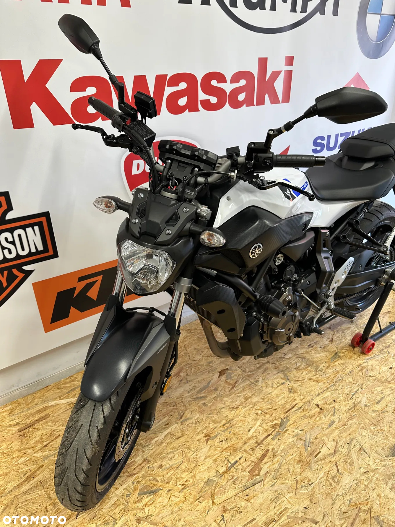 Yamaha MT - 2